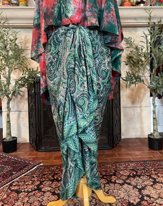 Emerald Isle Sarong – Chateau Bel Age Boutique
