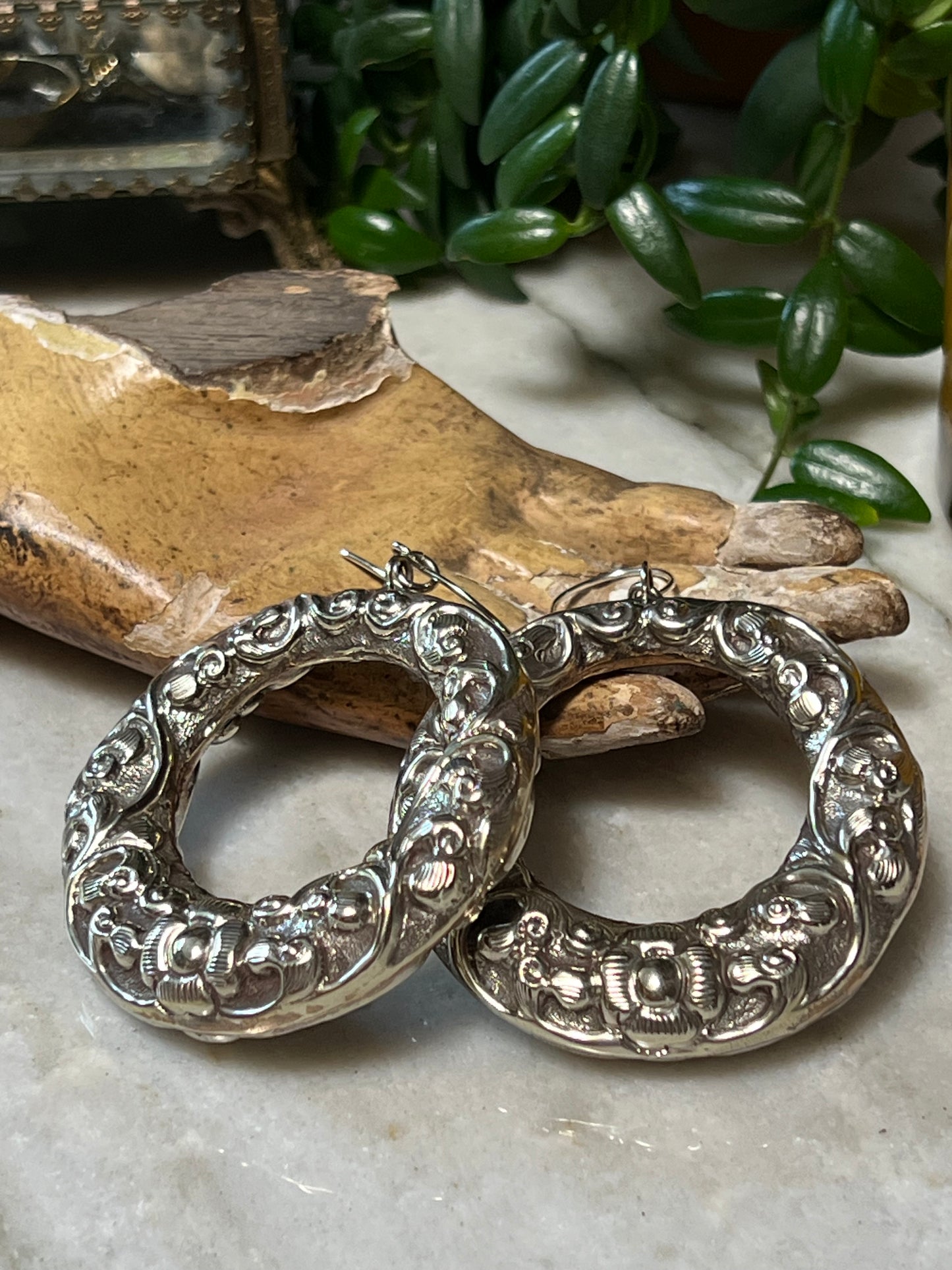 Flower Hoop Earring 1626