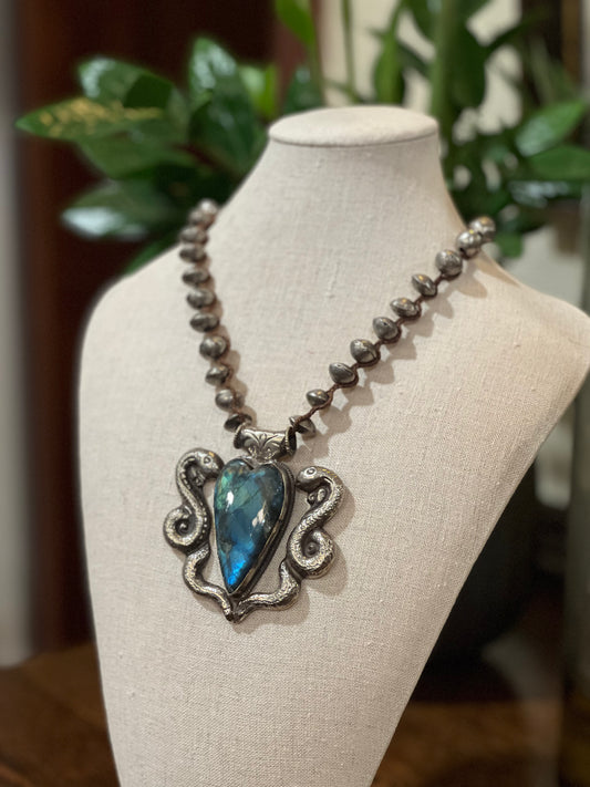 Snake Heart 1636 Necklace