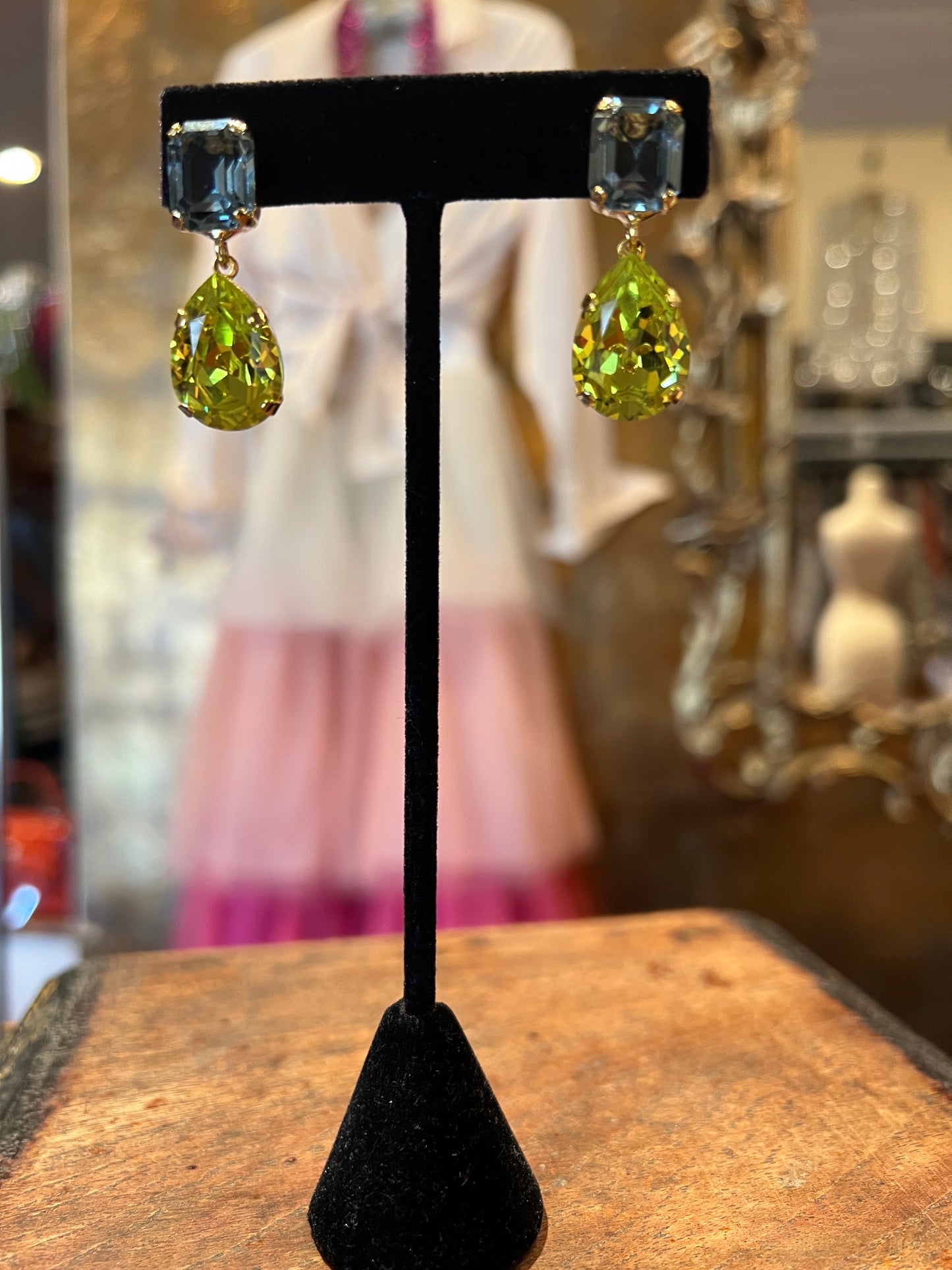 Earring in citrus blue