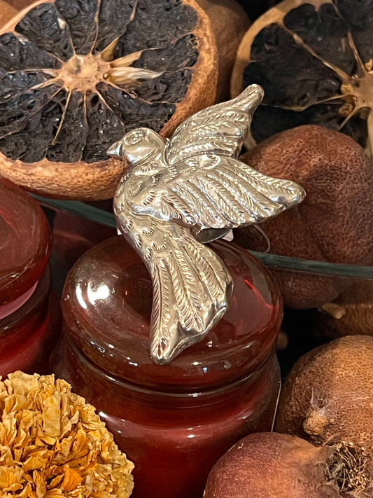 Dove Ring 1702 – Chateau Bel Age Boutique