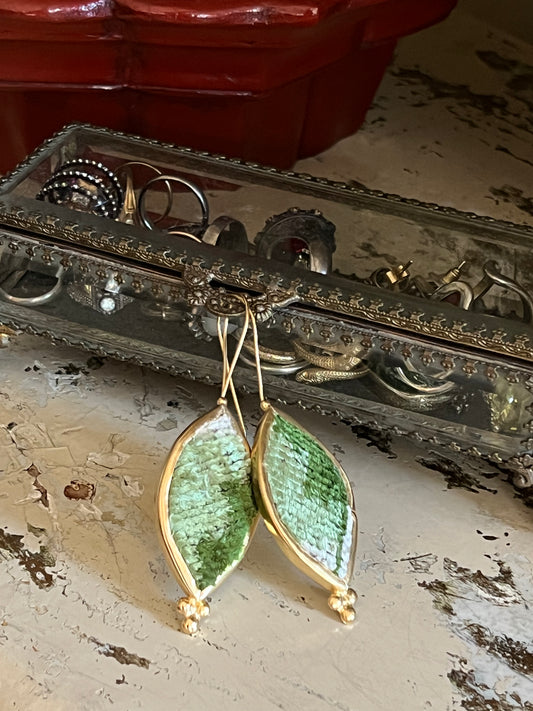 Caravan Earring in Moss – Chateau Bel Age Boutique