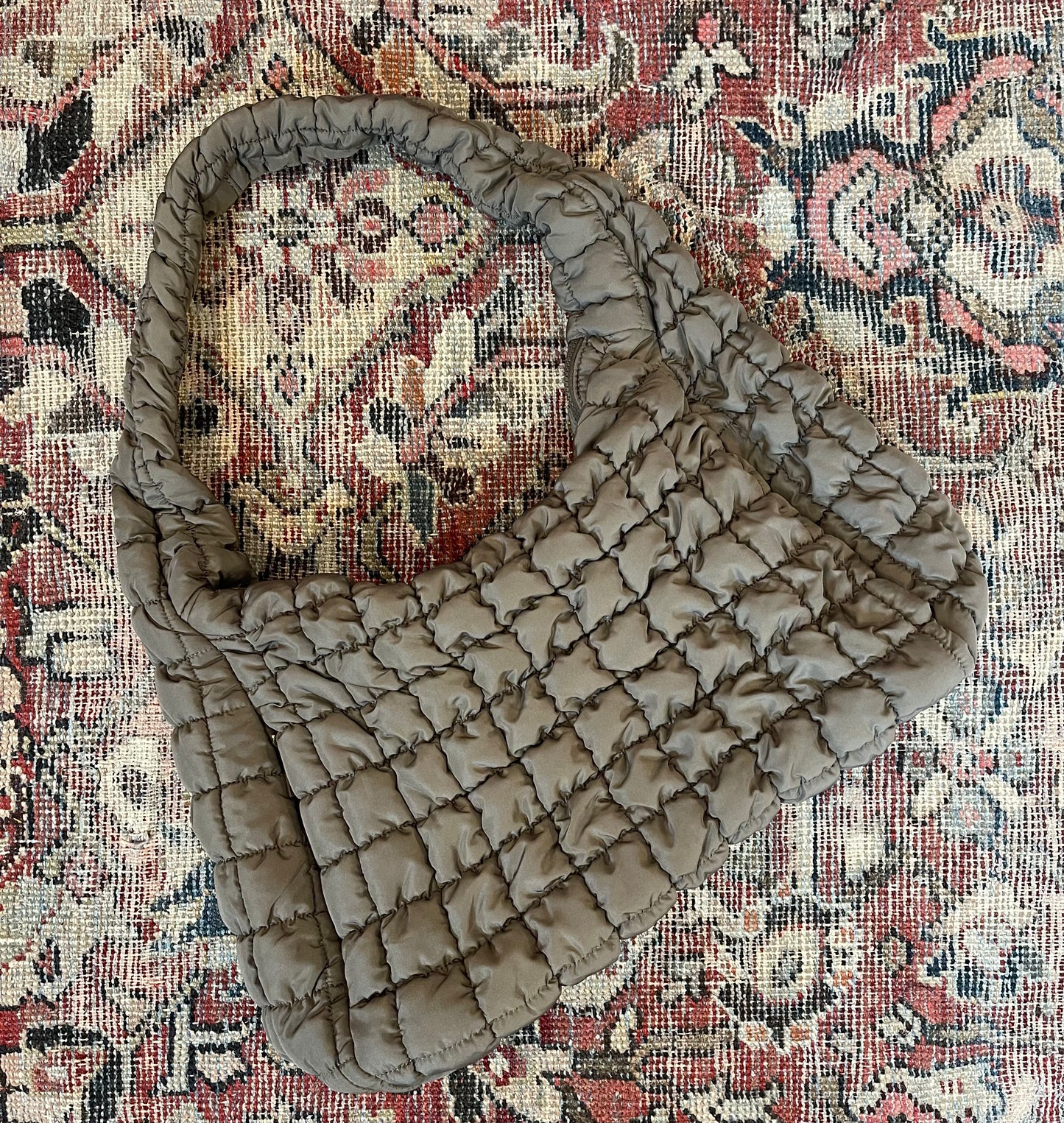 Utility Puffer Bag in Cargo