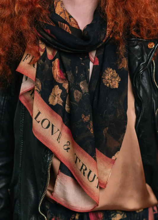 Heart of Gold Scarf