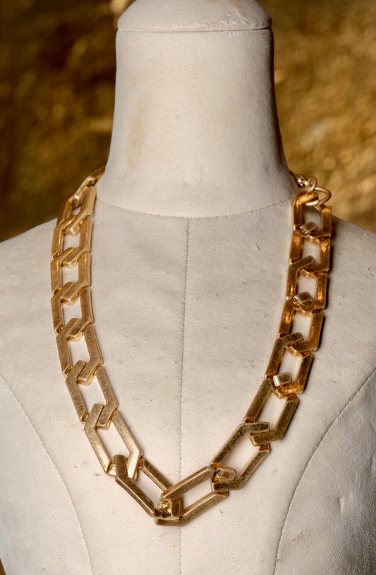Deco Gold Necklace
