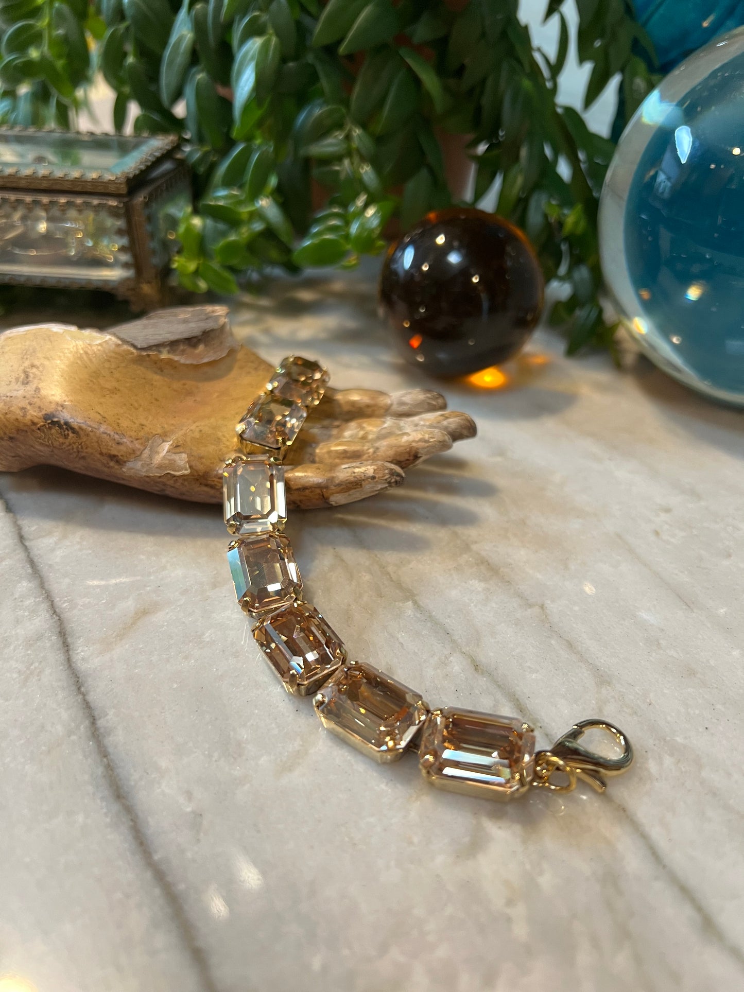 Monique Bracelet in Golden