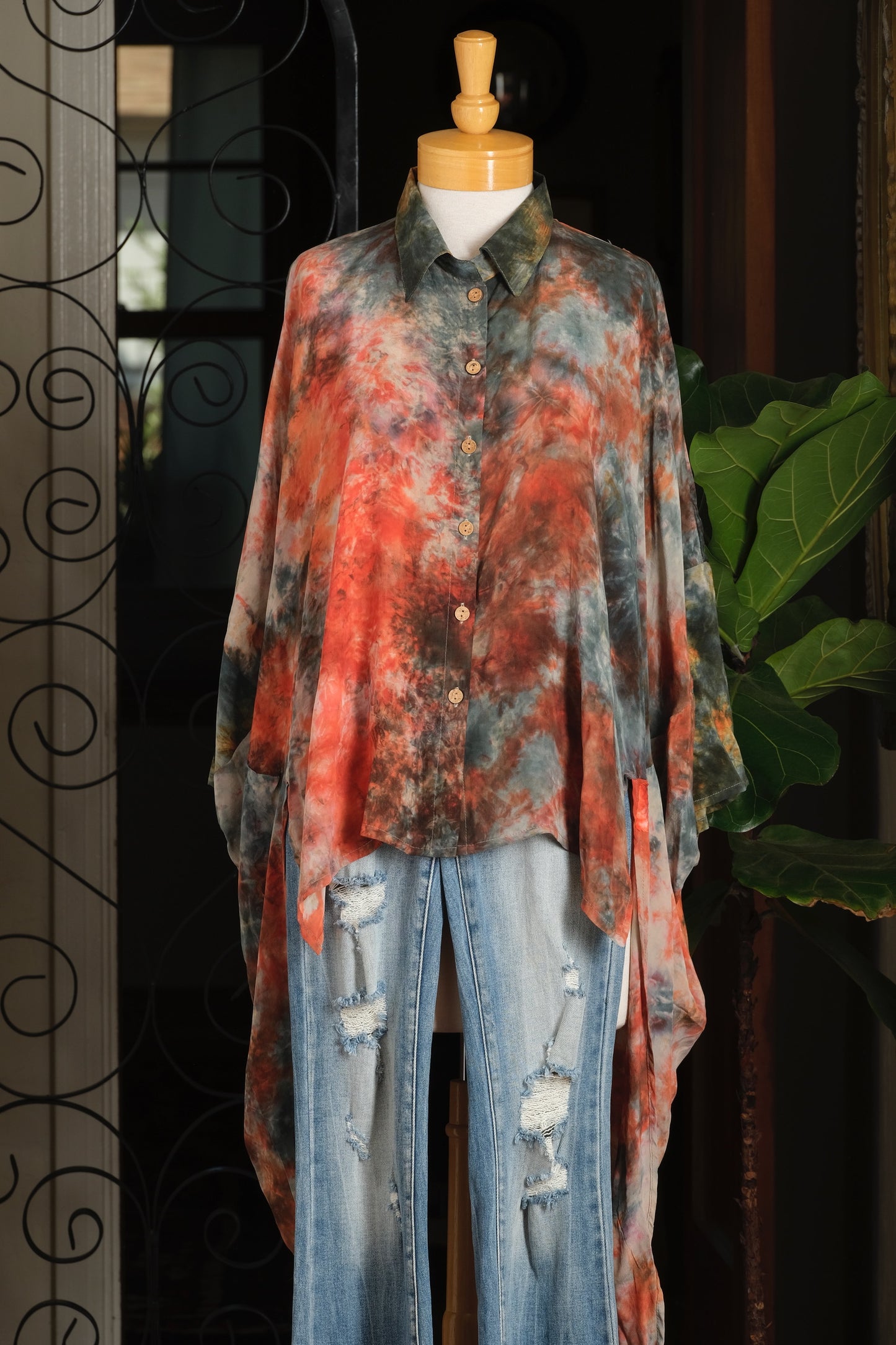 Dylan Silk Shirt in Coral Jade