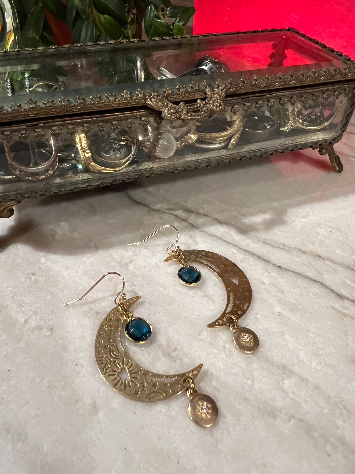 Crescent Moon Earring in Sapphire