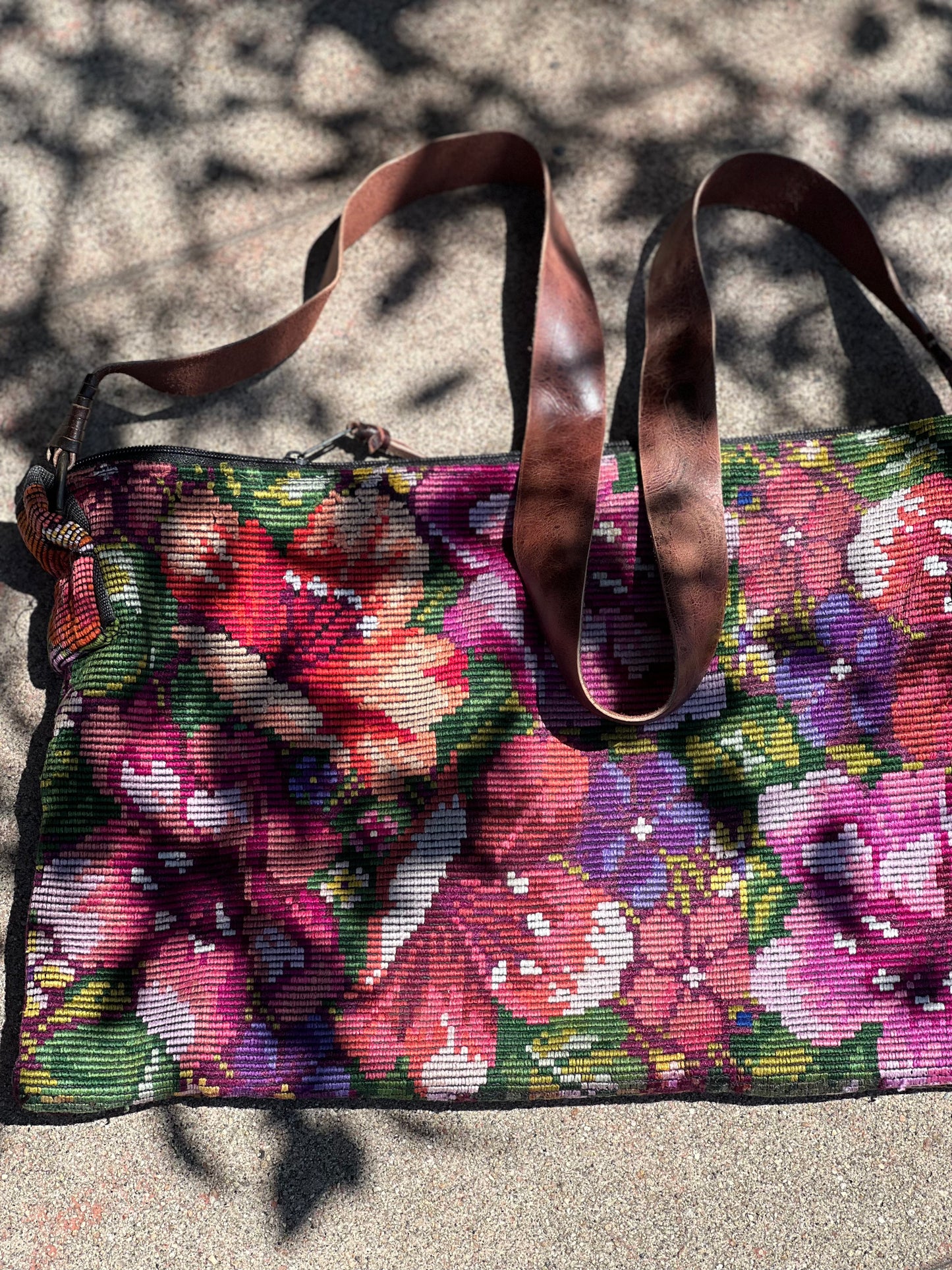 Needlepoint Cross Body in Pink Petal