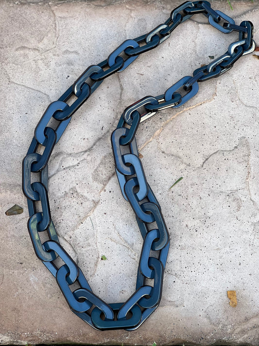 Chain Link Necklace In Smoked Blue