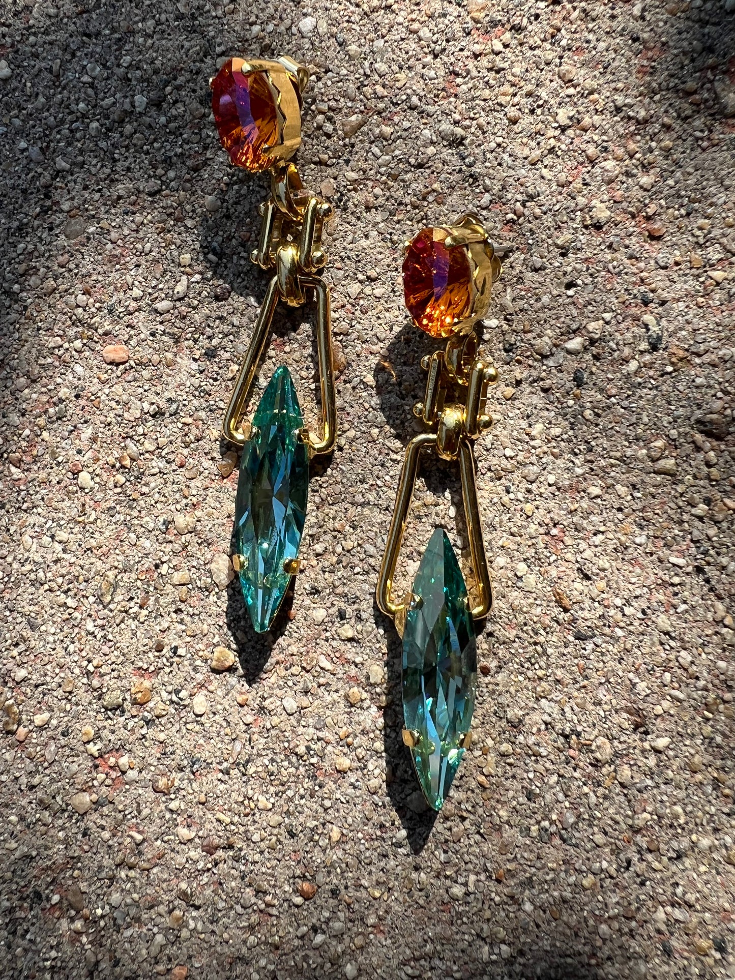 Modern Deco in Aqua Flame