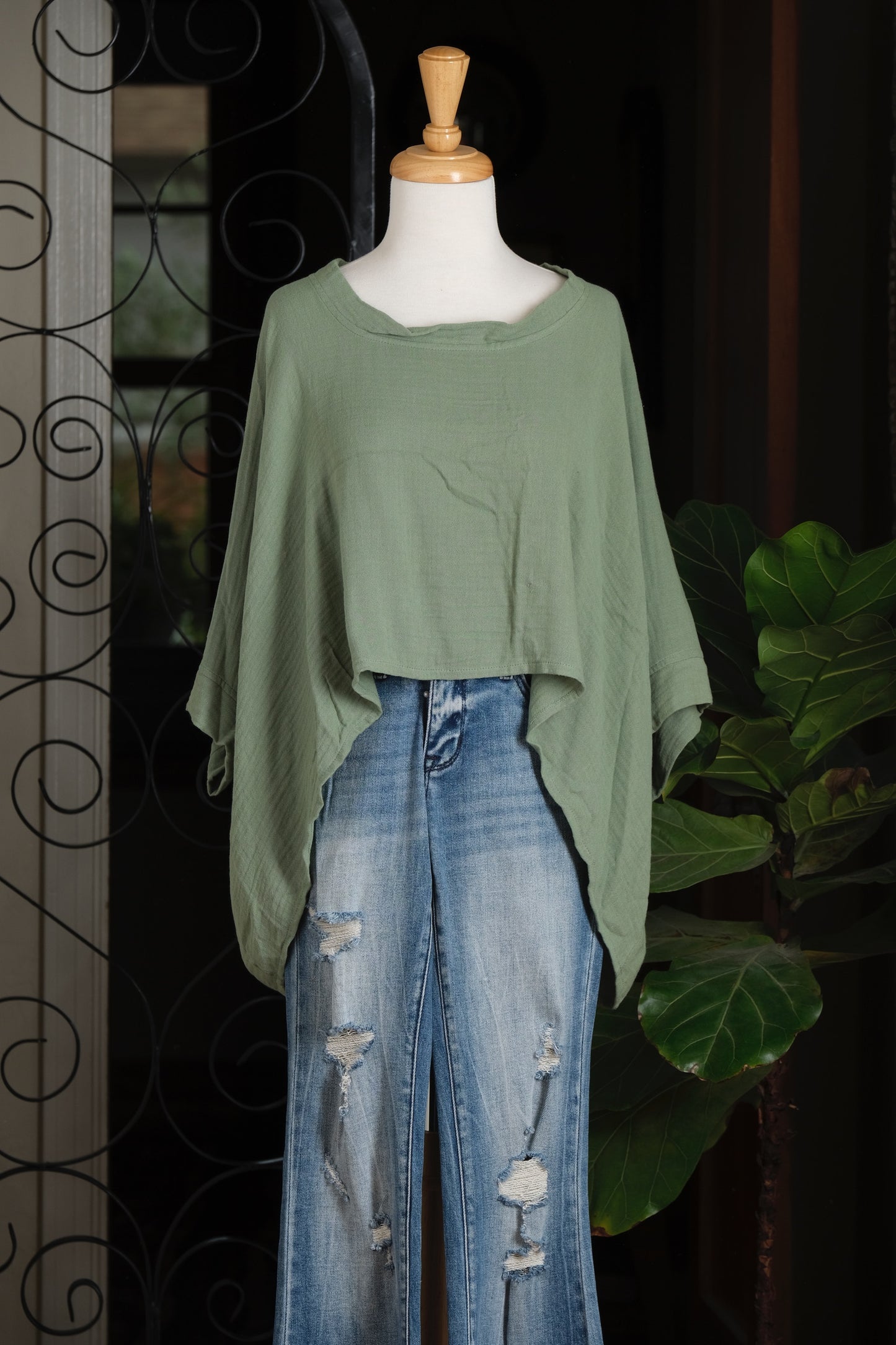 Crop Cotton T in Basil
