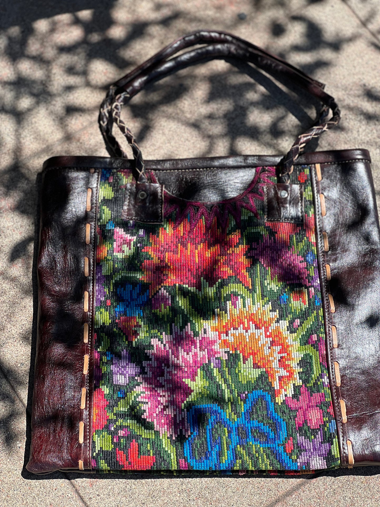 Needlepoint Leather Tote in Blue Bow