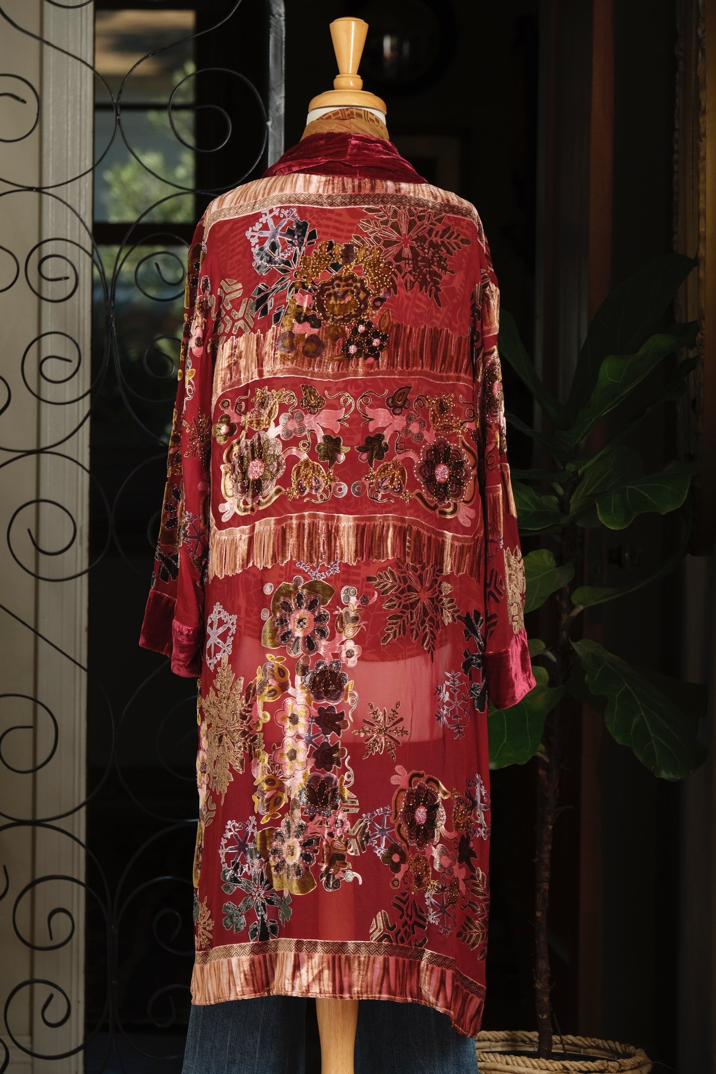 Burnout Velvet in Snow Flake Winter Berry