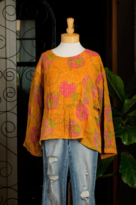 Wander Top in Dot and Vine