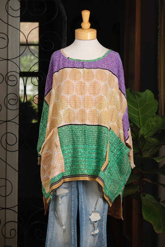Kantha Pullover in Violet Shoulder