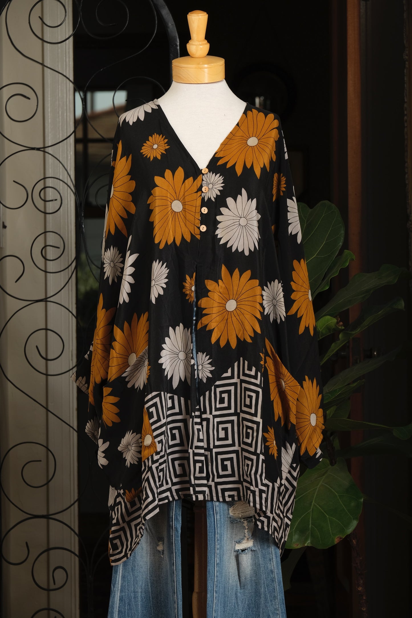 Split Tunic in Ultra Flower