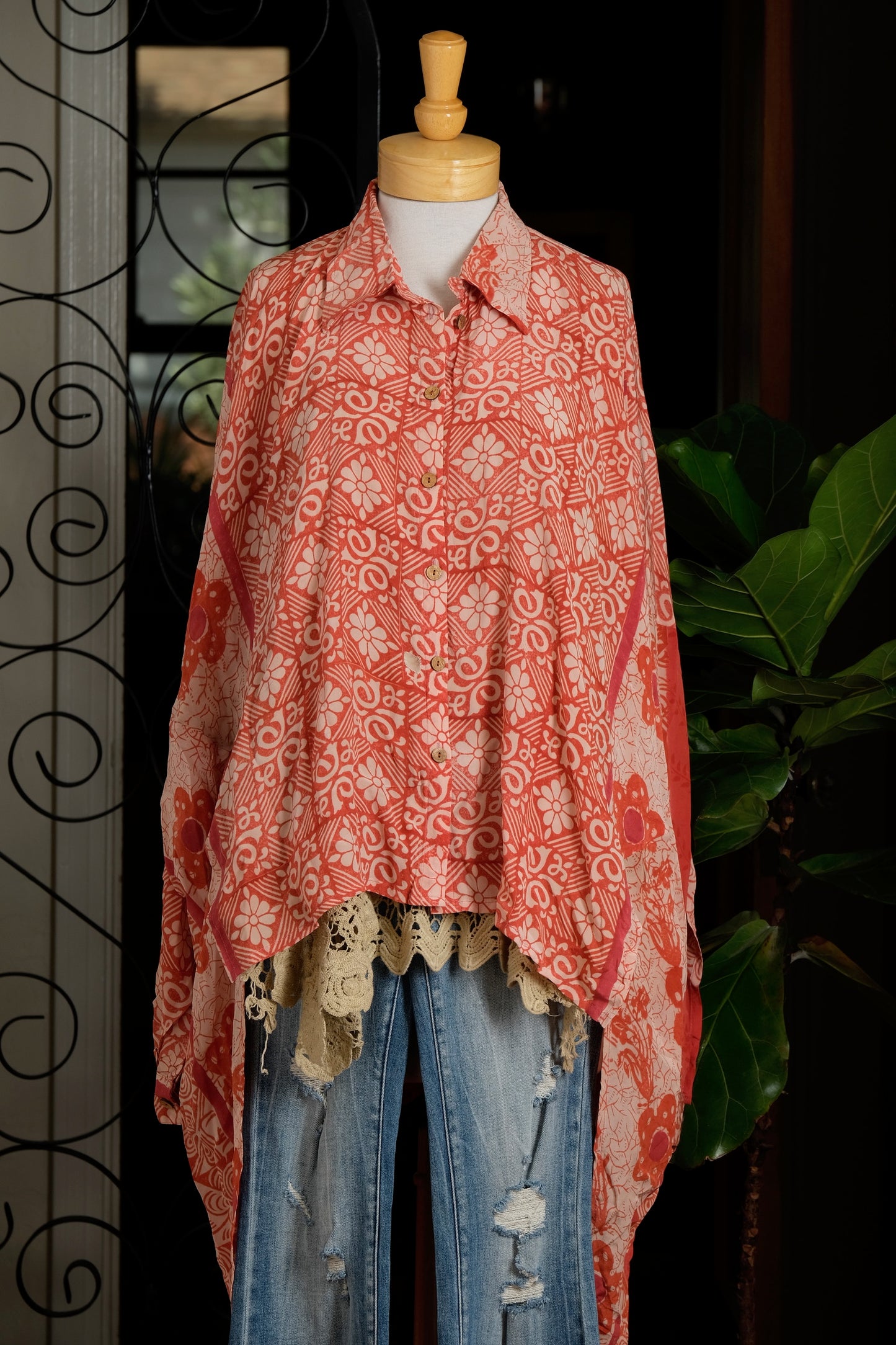 Dylan Silk Shirt in Coral Garden