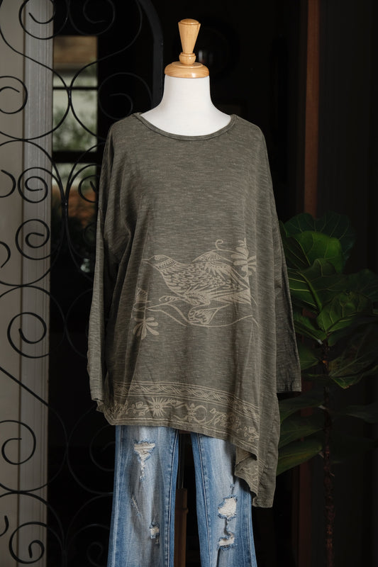 T Shirt in Bird Oregano