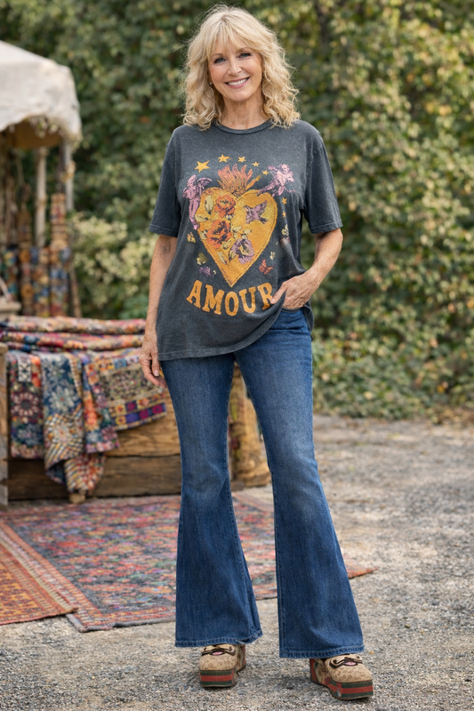 Sacred Heart Amour T-Shirt