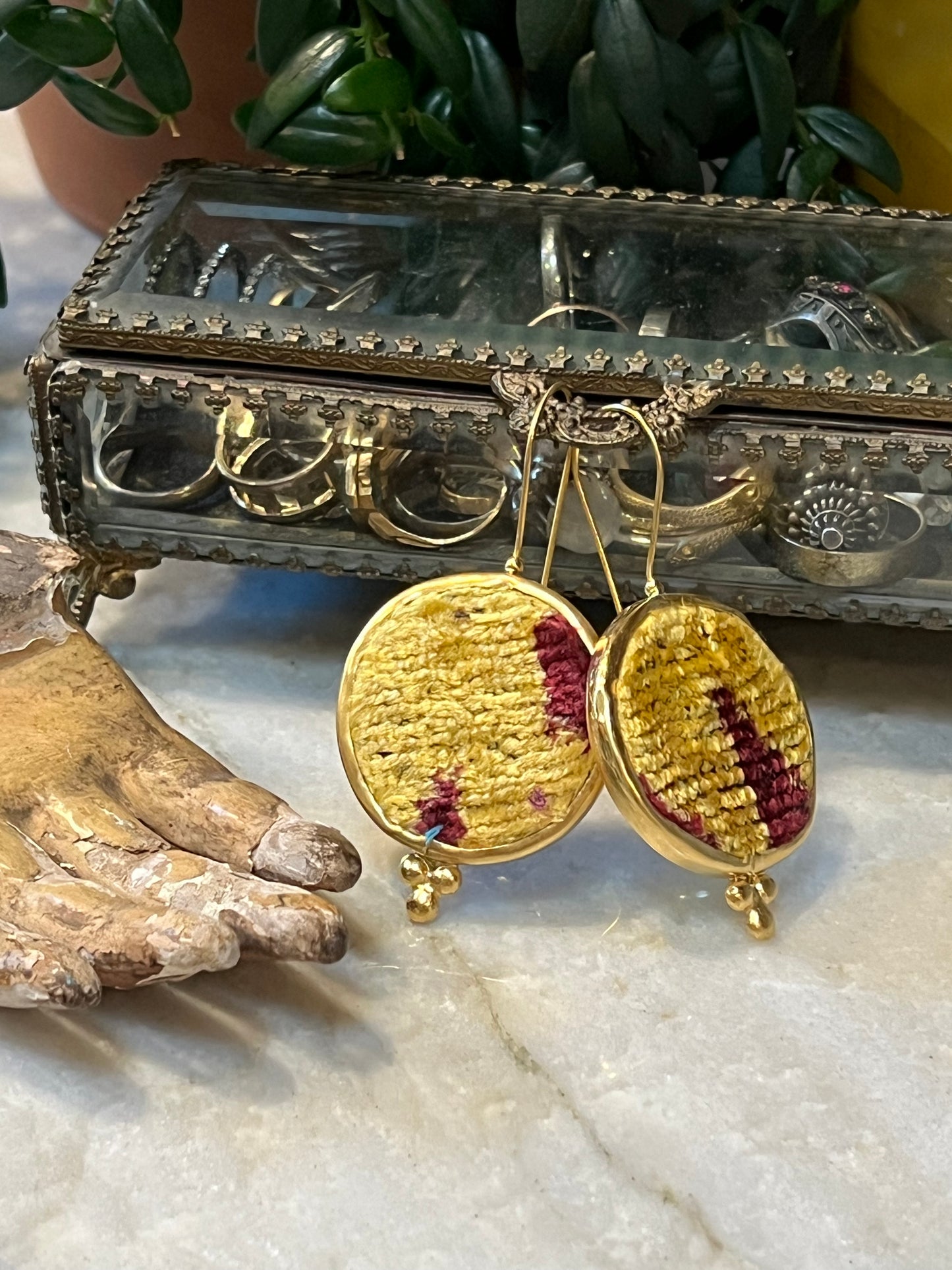 Caravan Earring in Golden Circle – Chateau Bel Age Boutique