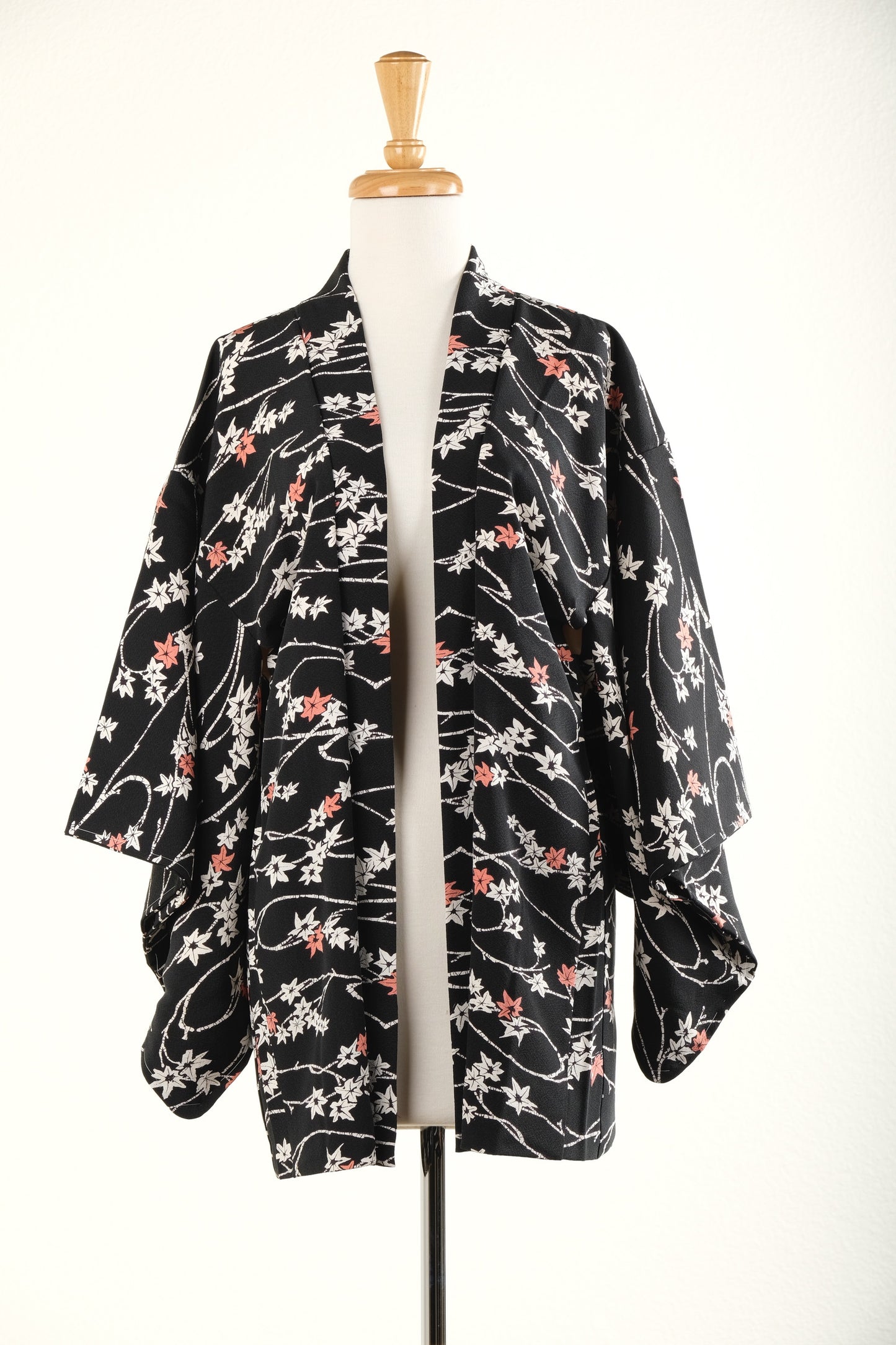 Vintage Kimono in Pink Maple Leaf