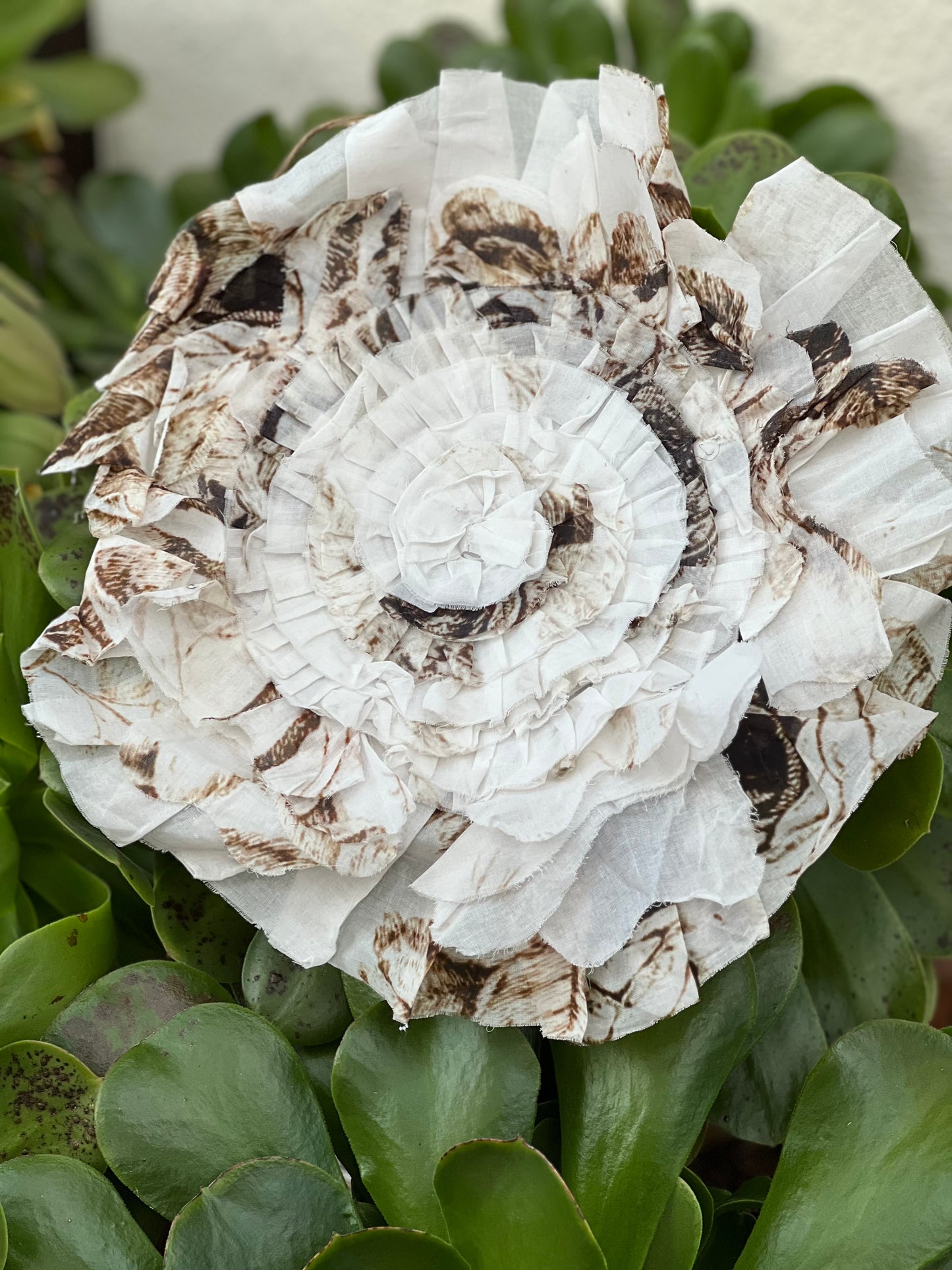Bakery Flower in White Old Roses