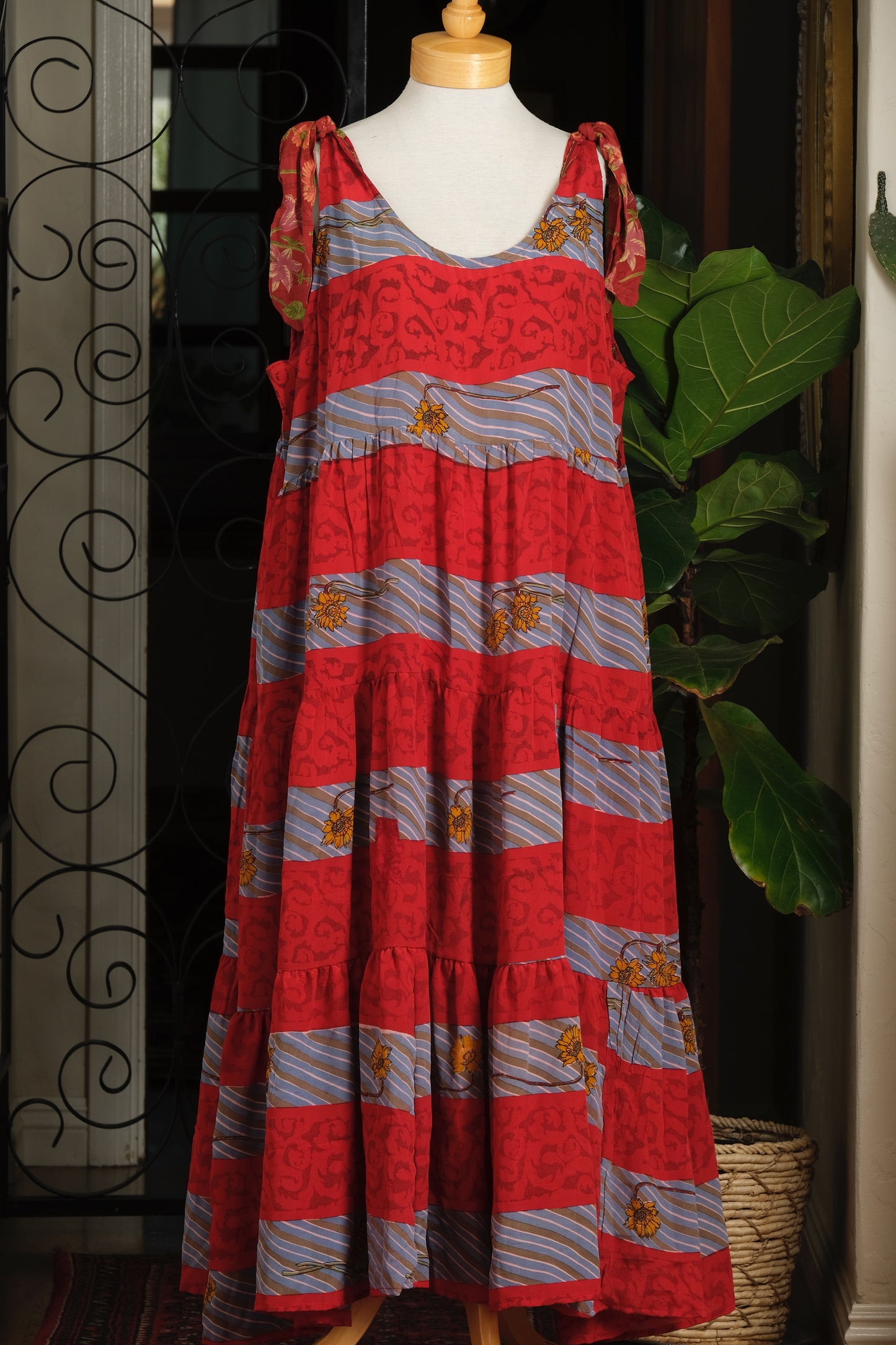 Celestial Maxi Dress in Daisies and Roses
