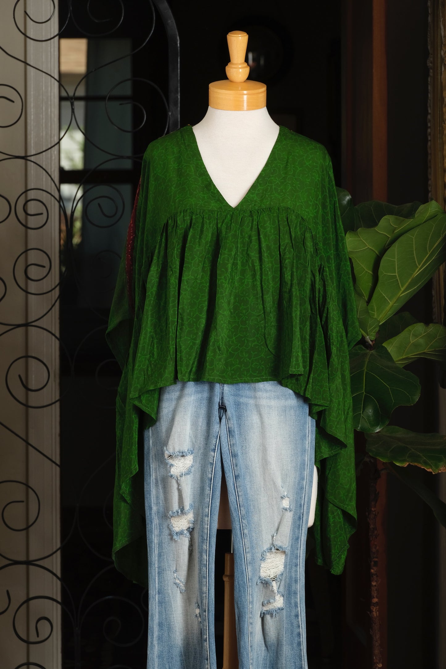 top

sunny

san diego style

san diego boutique

new arrivals

new arrival

new

luxe

le bel age

kantha bae

kantha

gold dust

Fashion

Crop Top

chateau bel age

boho

bohemian glamour

bohemian