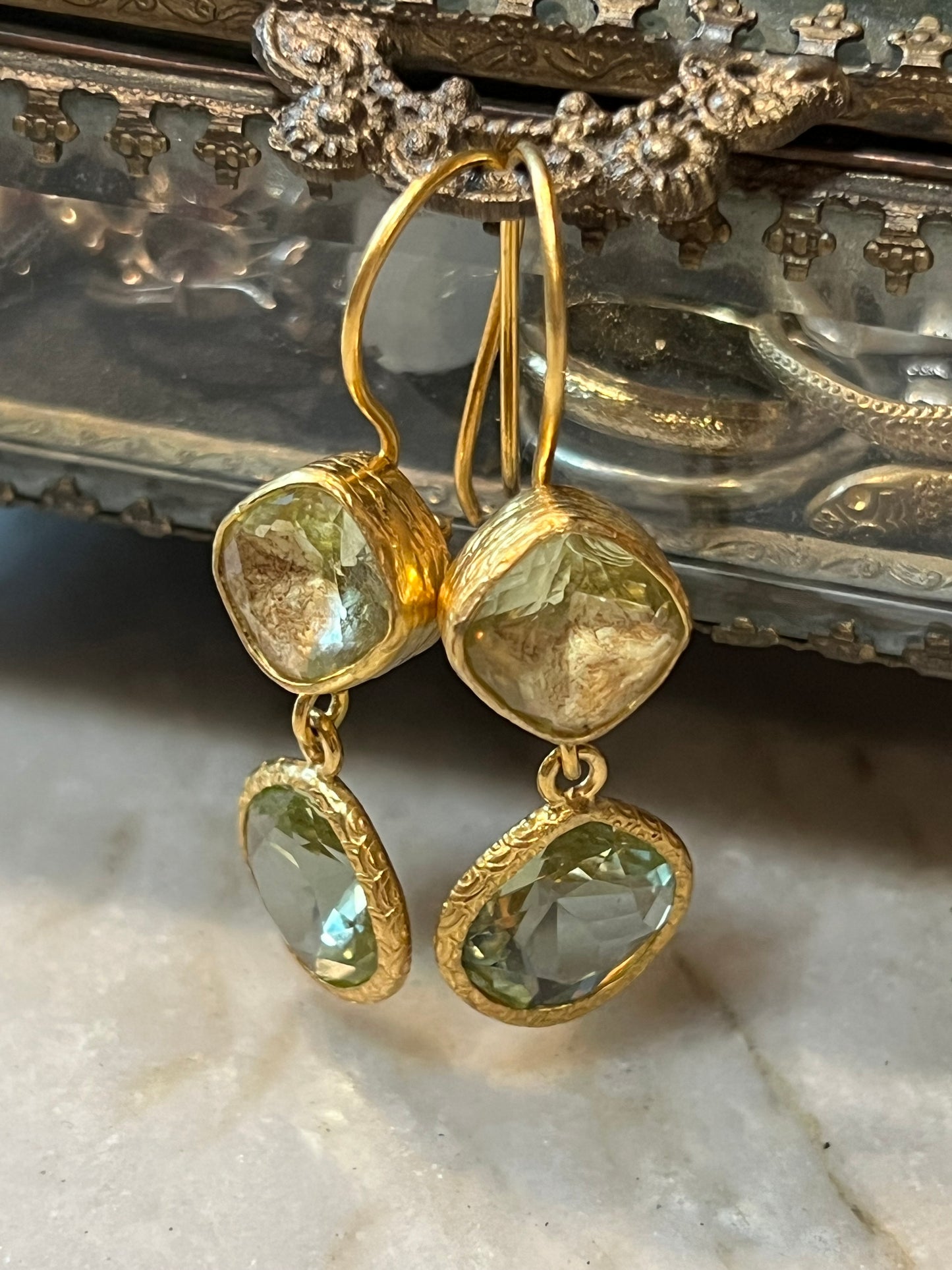 Pale Antiquity Drop Earring