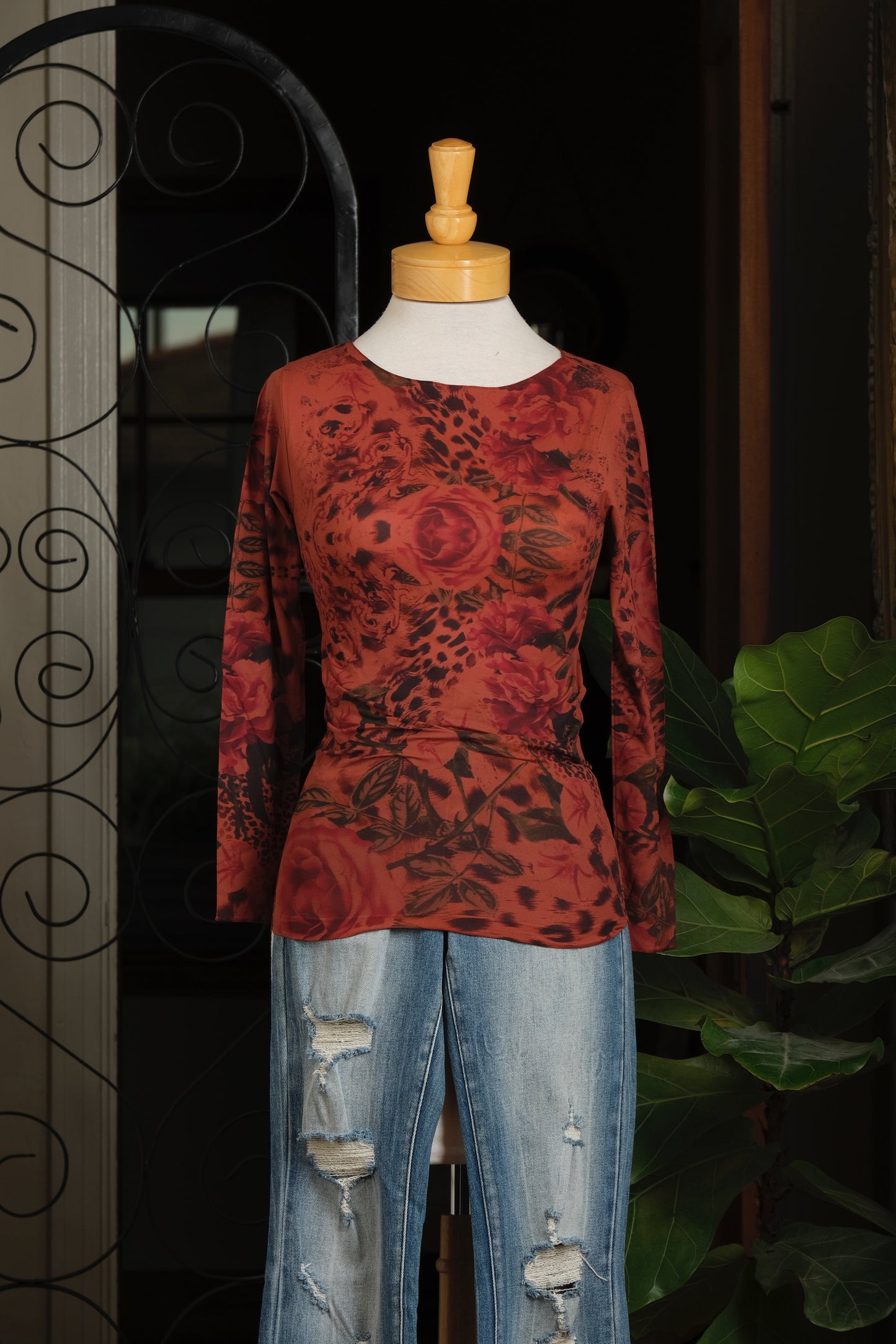 Mesh T in Leopard and Roses Rust