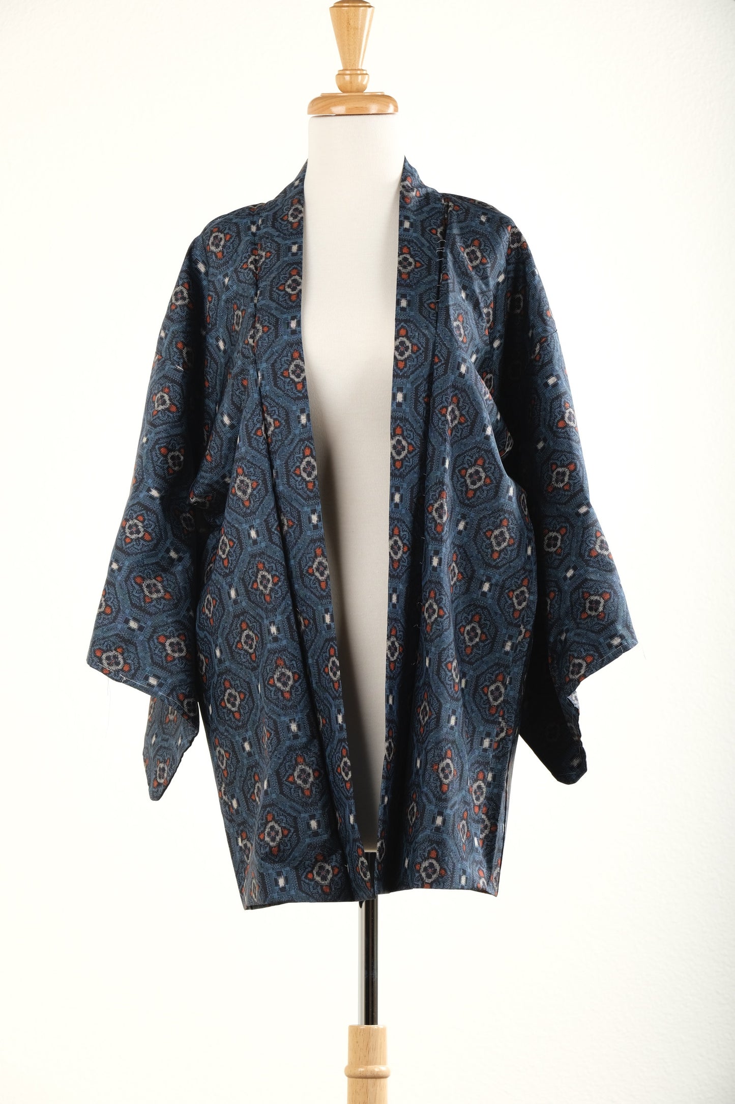 Vintage Kimono in Blue Carnelian