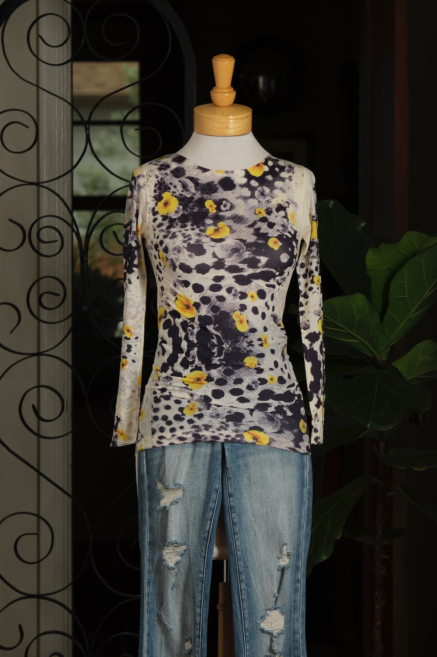 Mesh T Shirt in Yellow Pansey