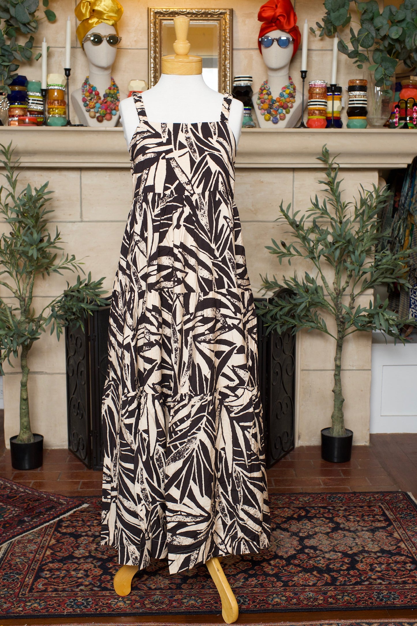 Black Bamboo Dress – Chateau Bel Age Boutique