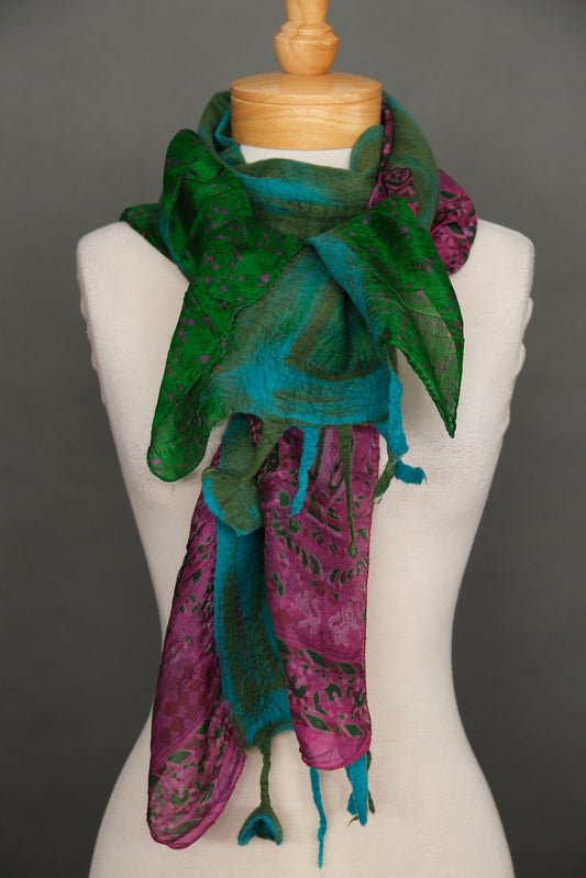 Lotus Scarf in Pink Emerald