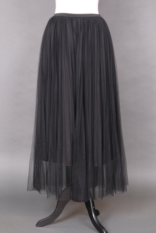 Tallula Pleated Tulle Skirt in Black