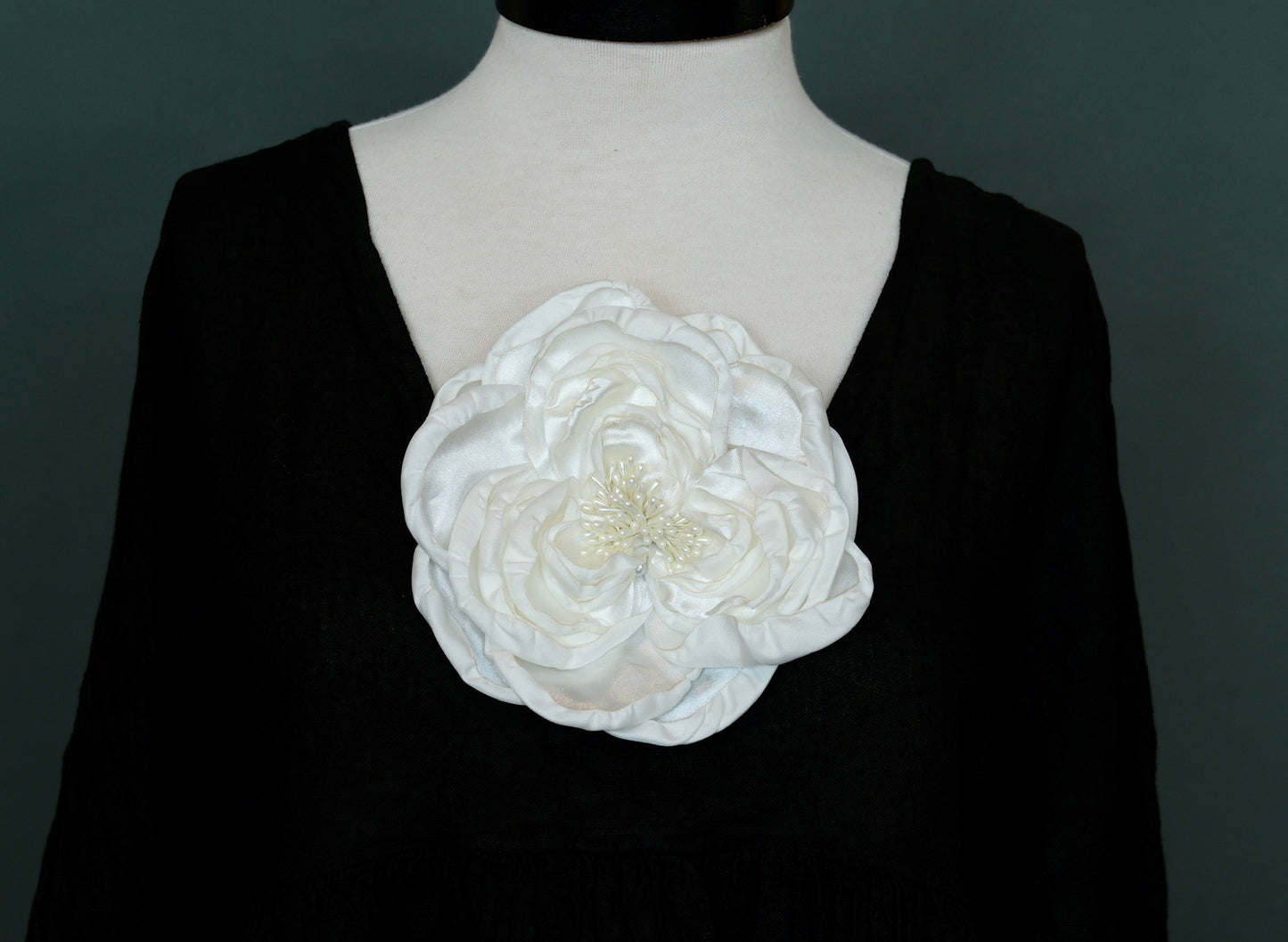 Rosarium Flower in Vintage Pearl