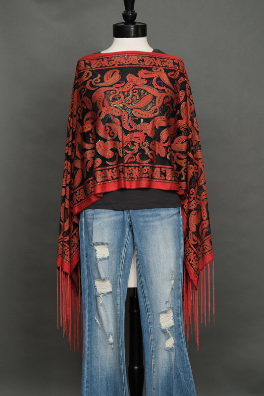 Hypnotic Topper in Red Magic