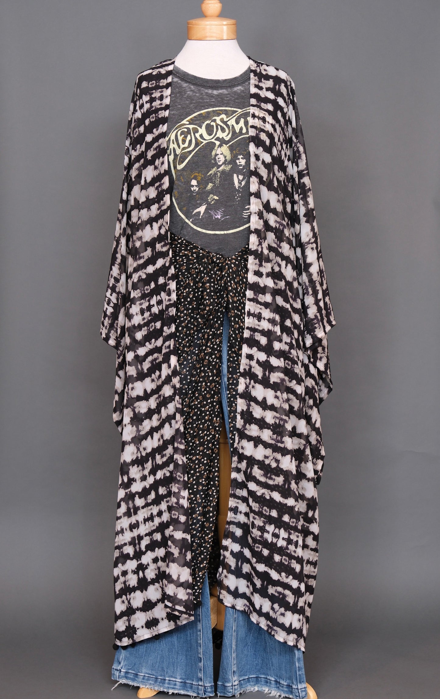 Indio Tie Dye Kimono by Jennafer Grace