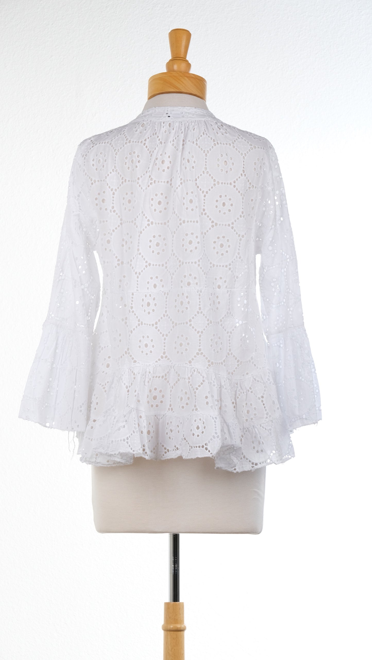 Jazmin Eyelet Top in Crisp White