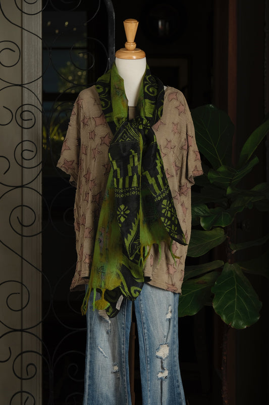 Lotus Scarf in Graphic Green