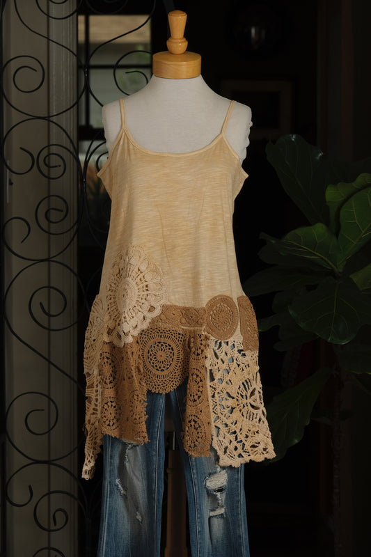 Doily Tank in Tea Stain