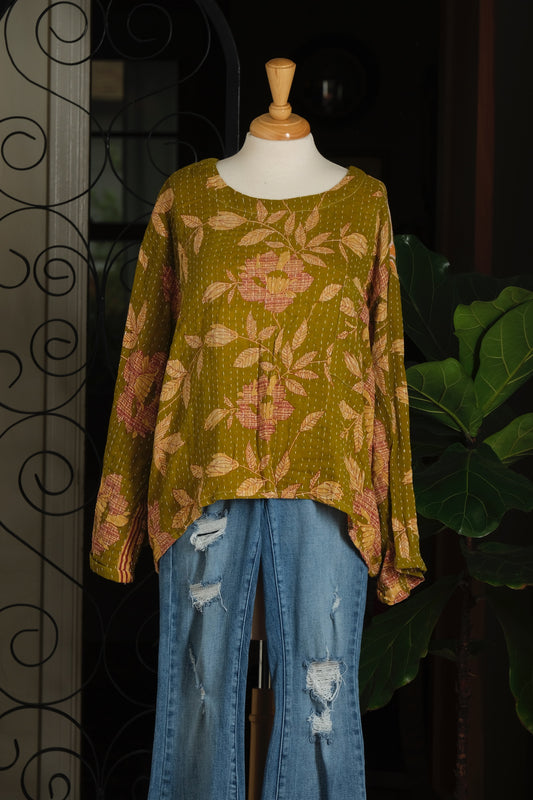 Wander Pocket Top in Chartreuse Garden