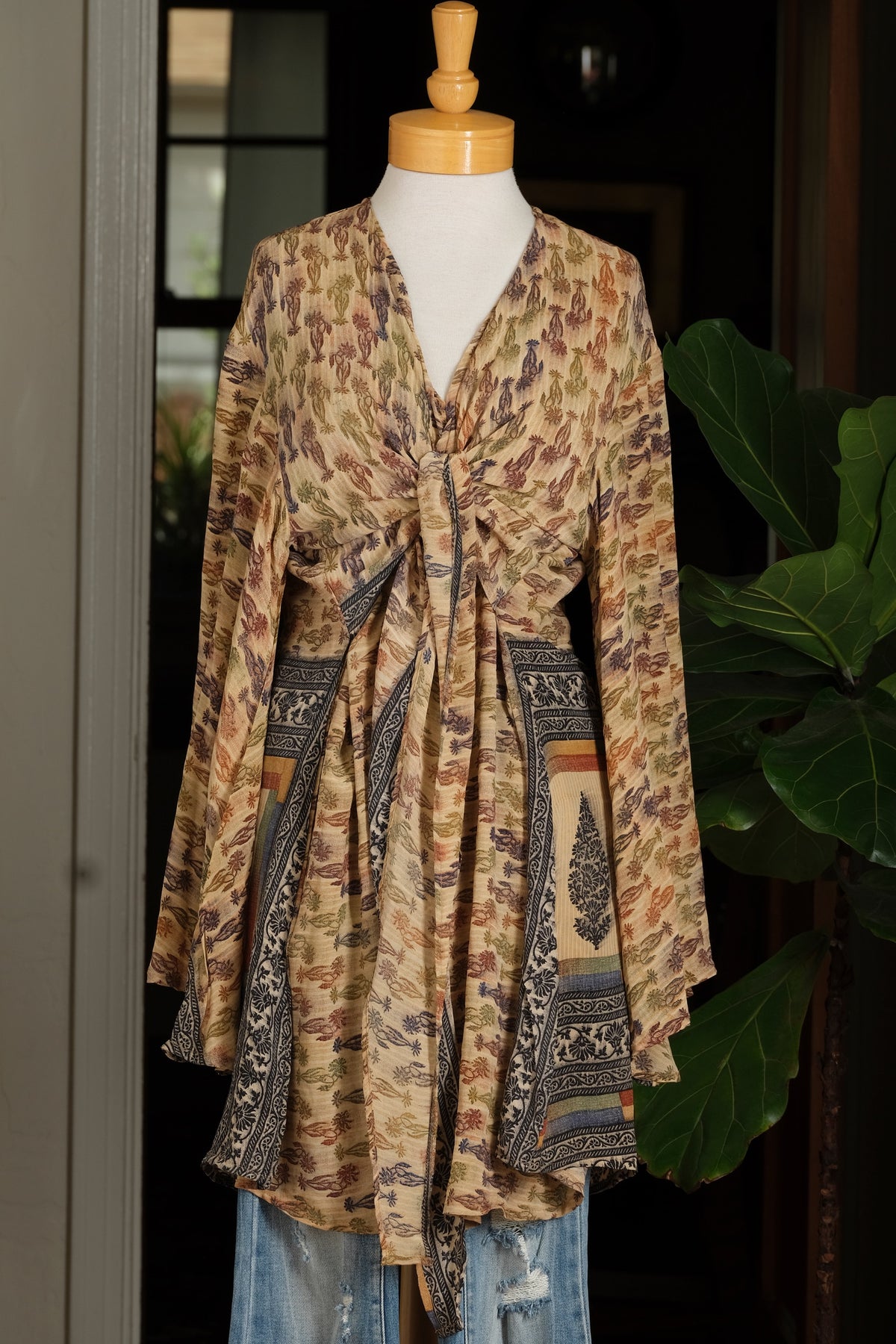 Tie Duster in Cargo Flower