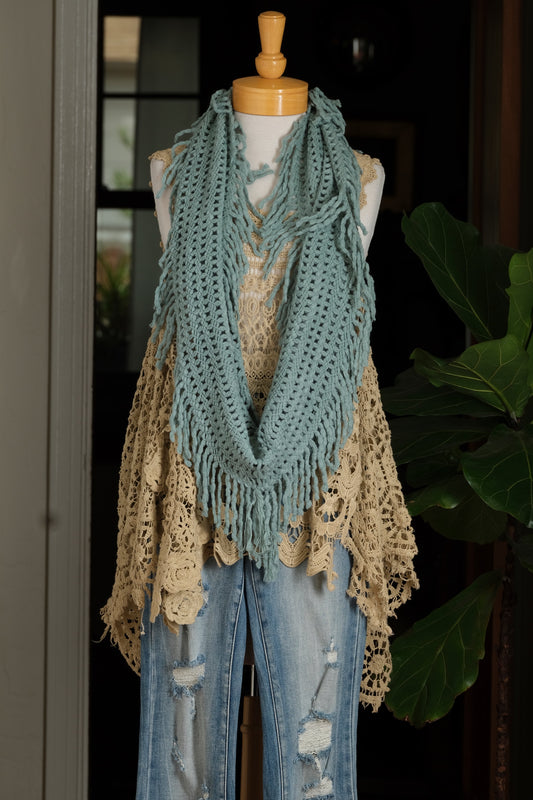 scarf

infinity scarf

chateau bel age

antique turquoise color