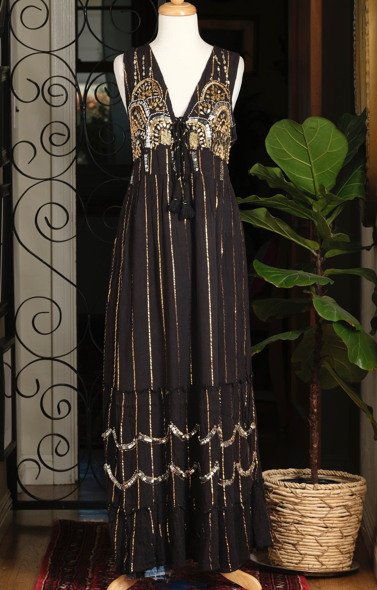Art Deco Dress in Black and Gold