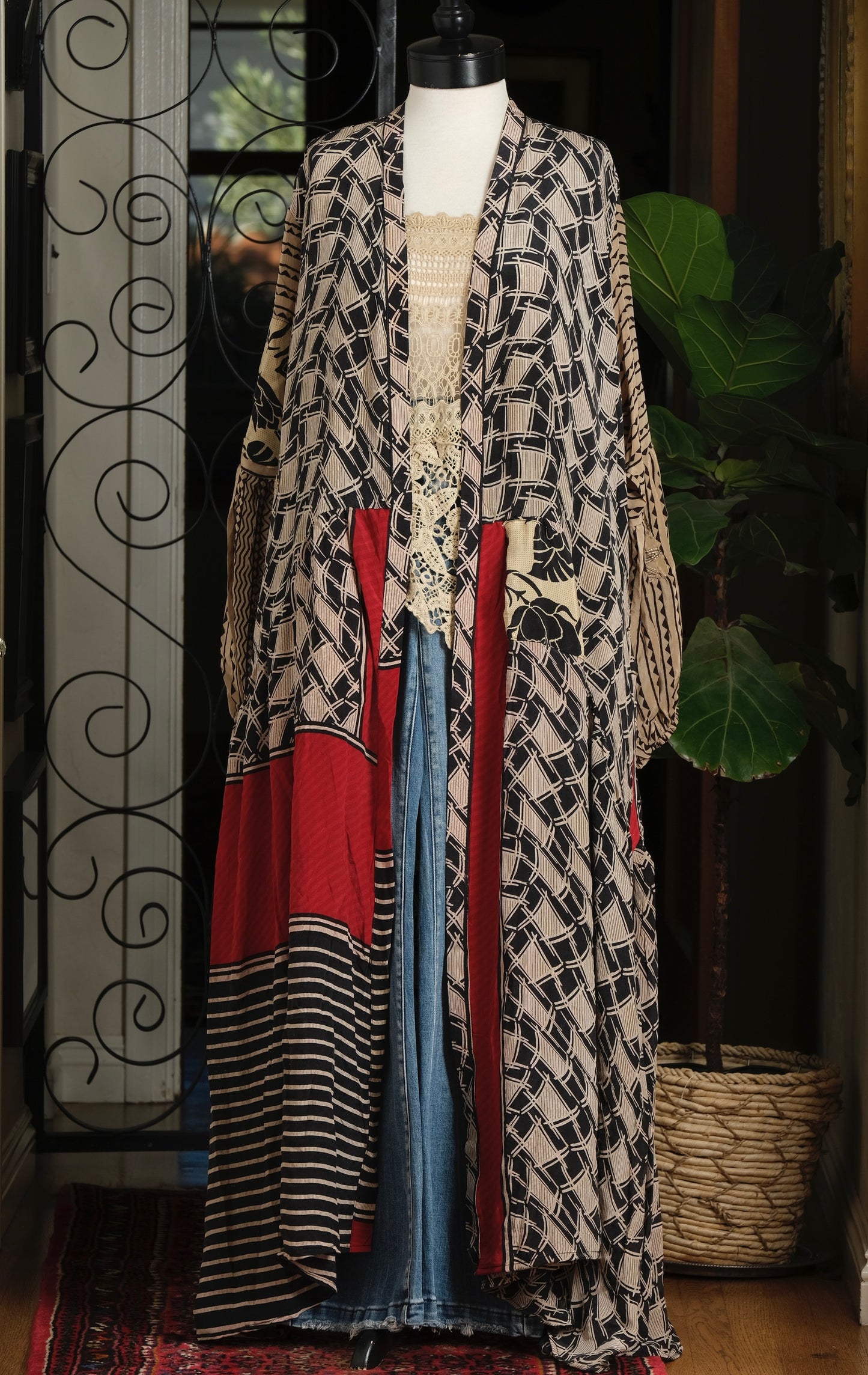 Evermore Duster in Black Tulip