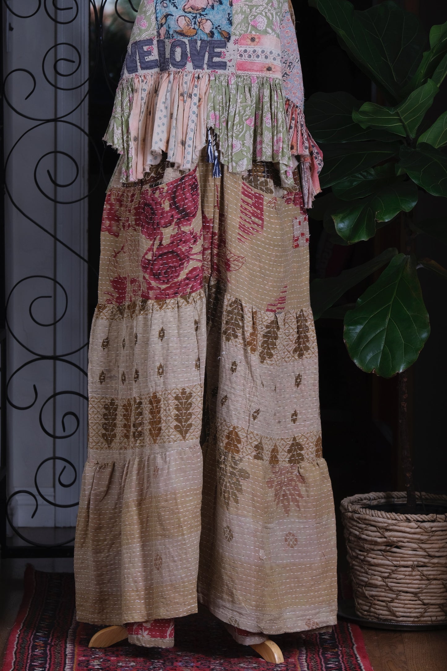 Pocket Pant in Roses