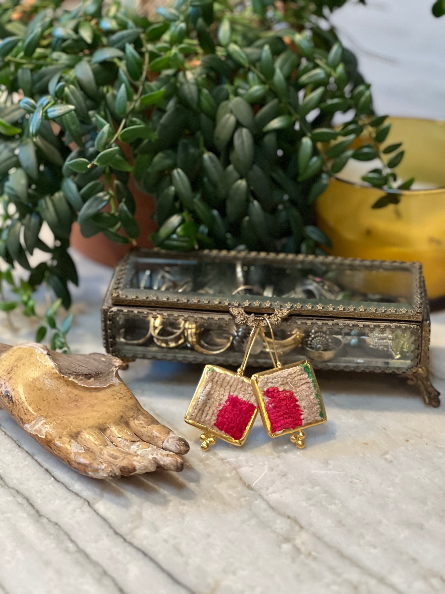 Caravan Earring in Pink Square