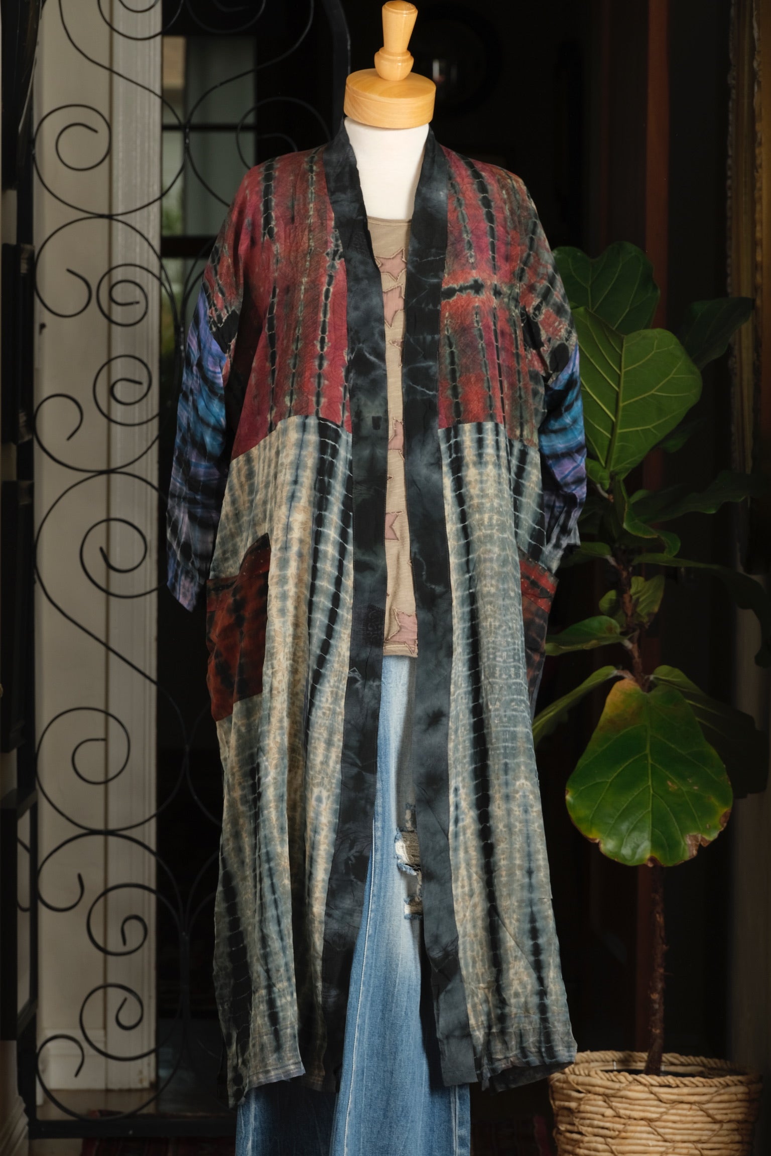 topper

smoke duster

saturn leaf

san diego style

san diego boutique

San Diego

luxe

le bel age

layering piece

kimono

Fashion

everydayluxe

duster

colorful clothes

clothing

chateau bel age

boutique

boho

bohemian style

bohemian glamour